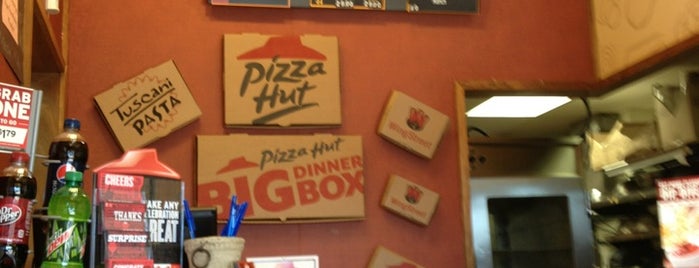 Pizza Hut is one of Chester 님이 좋아한 장소.