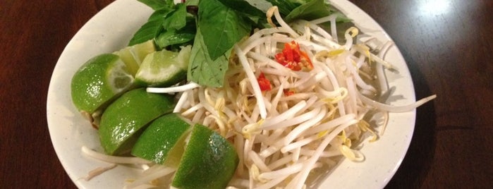 Pho Binh & Grill is one of Lugares favoritos de Jim.