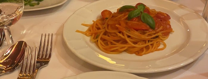 La Libera is one of Restaurants milano.