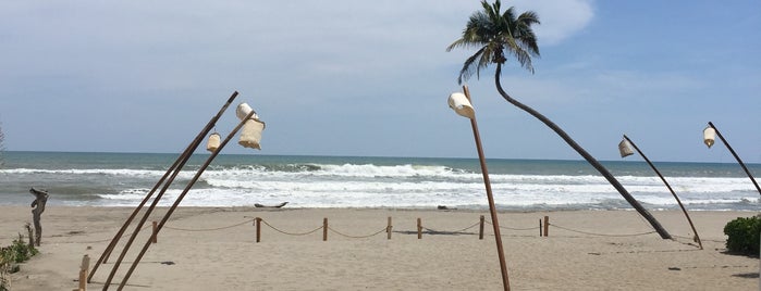 Mishol, Hotel & beach club is one of สถานที่ที่บันทึกไว้ของ Caridad.