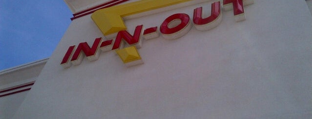In-N-Out Burger is one of สถานที่ที่ Benjamin ถูกใจ.