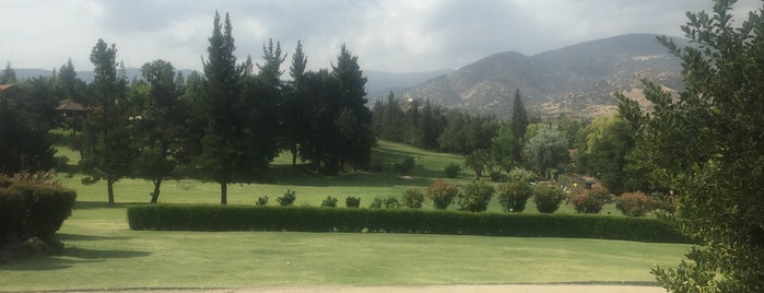 Club de Golf Lomas de La Dehesa is one of Lo Barnechea.