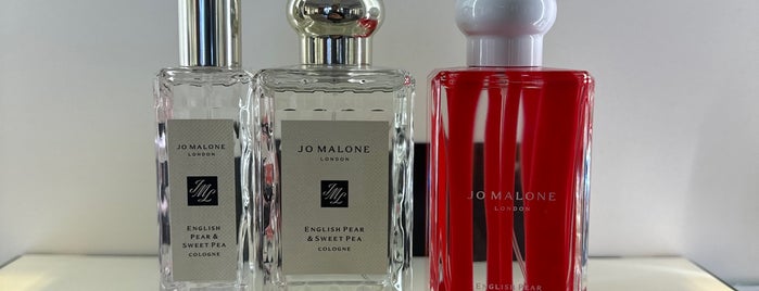 Jo Malone London is one of shopping milano.