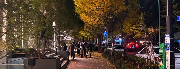 プラチナ通り is one of Choi's Tokyo.