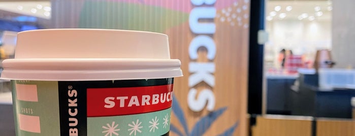 Starbucks is one of 渋谷区のスタバ.