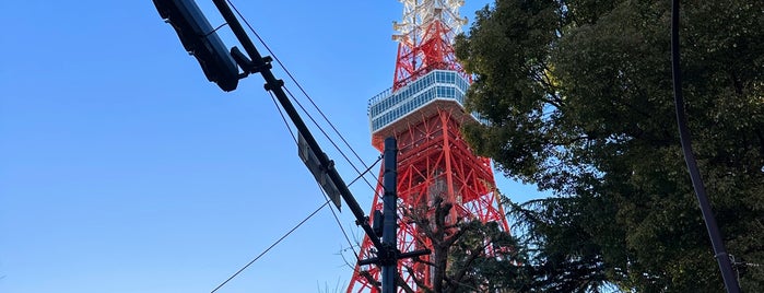 東京タワー前交差点 is one of Xmas イルミネーション.