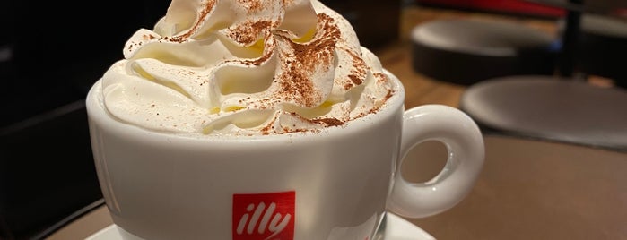 illy CAFFÉ is one of Ginza.