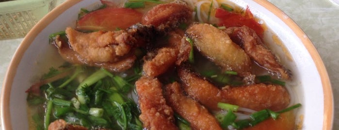Bun Ca Huong Quynh is one of Foods.