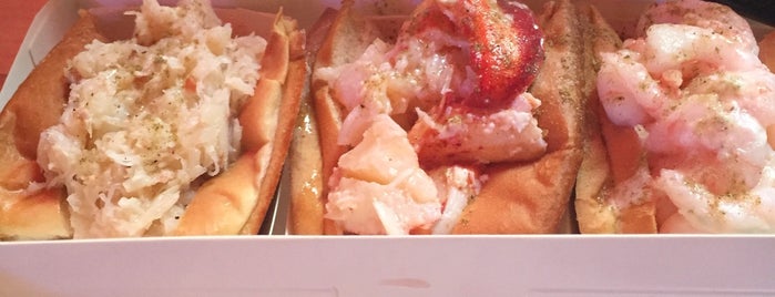 Luke's Lobster is one of NYC Food 2021.