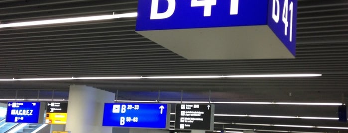 Gate B41 is one of Flughafen Frankfurt am Main (FRA) Terminal 1.