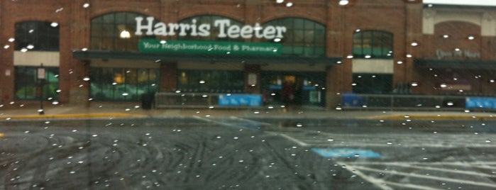 Harris Teeter is one of Reina’s Liked Places.