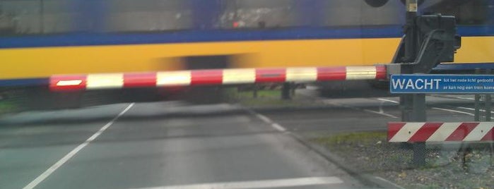Spoorwegovergang Pannenschuurlaan is one of Spooroverwegen.