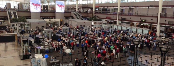 Denver International Airport (DEN) is one of The 7 Best Places That Are Good for a Quick Meal in Denver International Airport, Denver.