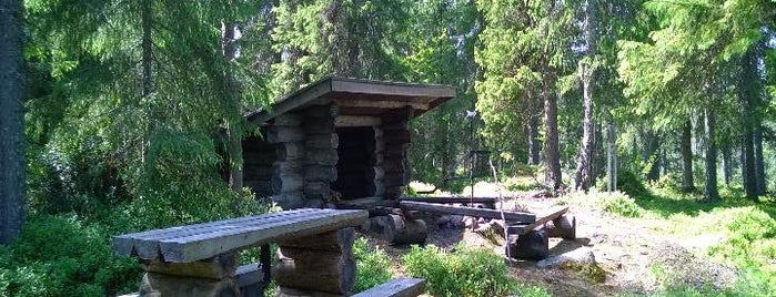 Urpolampi is one of Hiidenportin kansallispuisto.