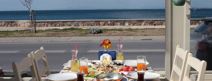 Vantuz Restaurant is one of İzmir.