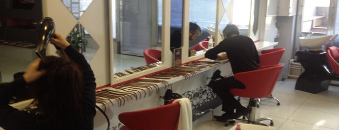 Murat Çelik Hair Designer is one of สถานที่ที่บันทึกไว้ของ Alaaddin.