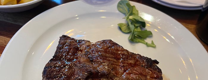 Cucina Argentinean Steakhouse is one of Amsterdam Biftek/Et.