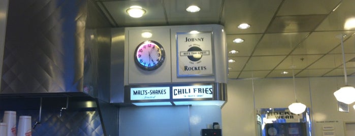 Johnny Rockets is one of Locais curtidos por Roy.