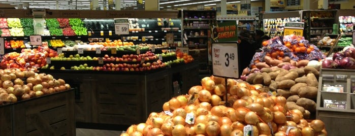 Safeway Canada is one of Joanna 님이 좋아한 장소.