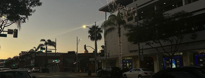 The Palm is one of Los Angeles, California.