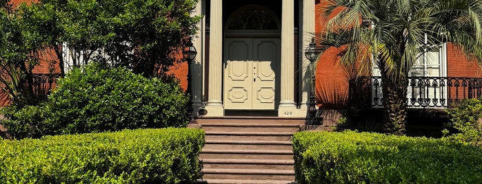 Mercer Williams House is one of Savannah.