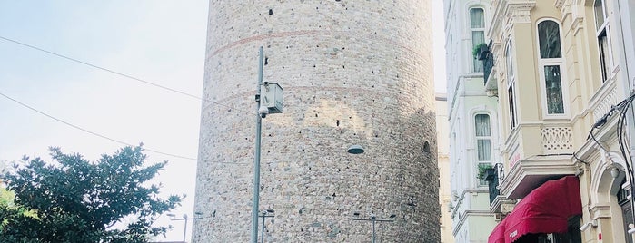 Galata Kulesi is one of Gidilenler İstanbul.