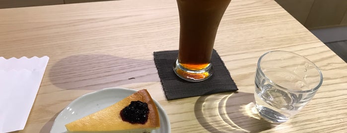 Peloso Coffee Roasters 2 is one of Cafe：松山、信義、大安(北).