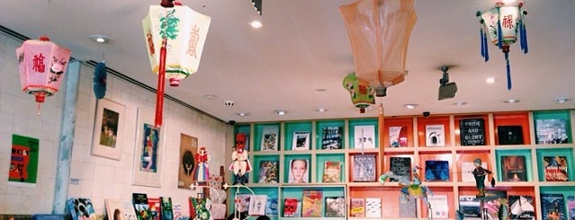 Ariel Booksellers is one of Indie Bookshops!.