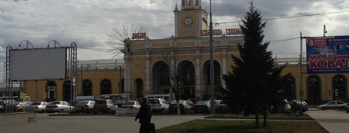 Yaroslavl-Glavny Railway Station is one of Железнодоржные вокзалы и станции.