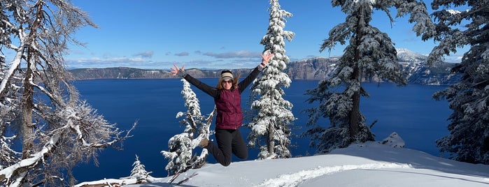 Crater Lake National Park is one of Roadtrip.