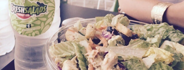 Fresh Salads is one of Lieux qui ont plu à Mariana.