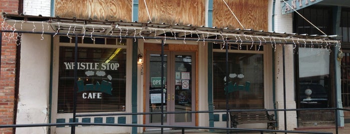 Whistle Stop Cafe is one of Victoria'nın Beğendiği Mekanlar.