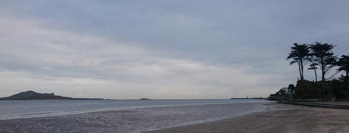 Howth Beach is one of Dubsadventures.