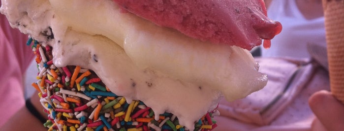 Prinkipo Dondurma ve Waffle is one of Ye, İç, Gez: Prens Adaları.