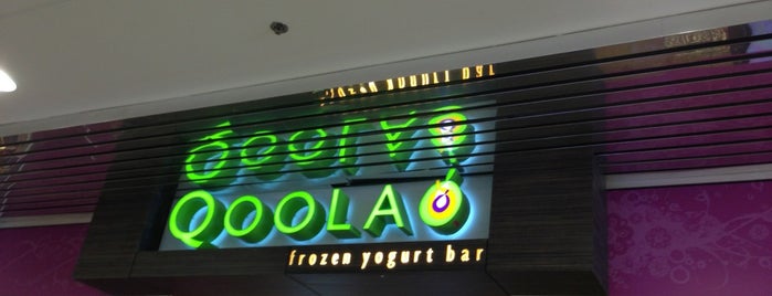 Qoola Frozen Yogurt Bar is one of Tempat yang Disukai Dan.