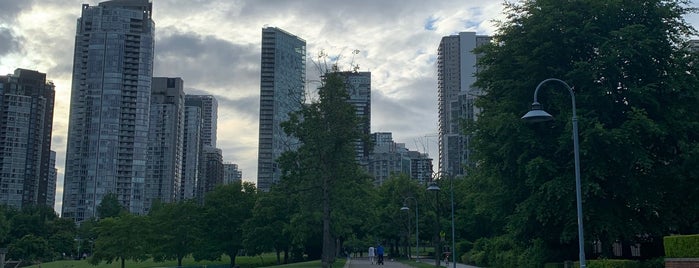 Marinaside Seawall is one of Vancouver Place To See.