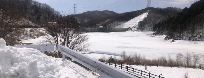 琴川ダム is one of 日本のダム.
