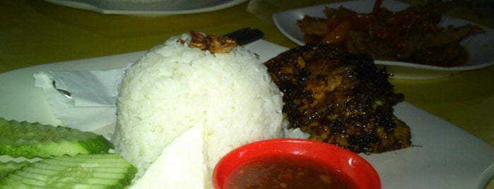exotic borneo cafe and resto is one of Favorite Food.