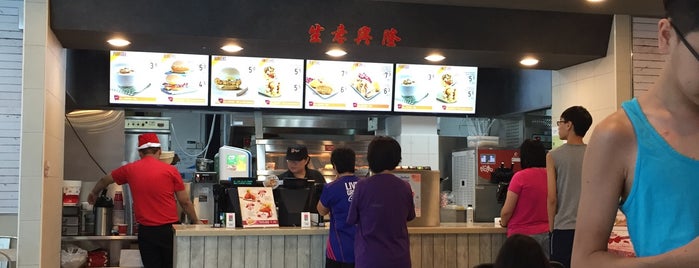 KFC is one of @Singapore/Singapura #6.