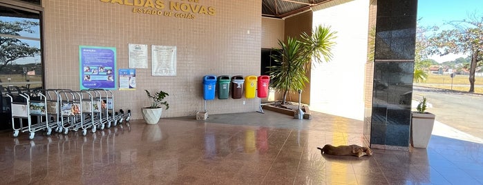 Aeroporto de Caldas Novas (CLV) is one of Aeroportos.