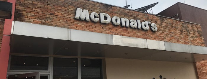 McDonald's is one of Restaurantes.