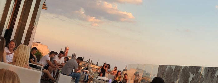 ginkgo sky bar is one of Madrid to do list.