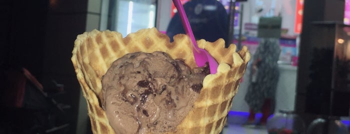 Baskin-Robbins is one of The 15 Best Places for Dark Chocolate in Dubai.