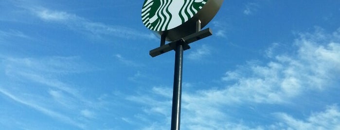 Starbucks is one of Orte, die Angelle gefallen.