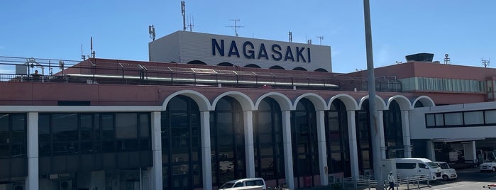 나가사키 공항 (NGS) is one of 空港.