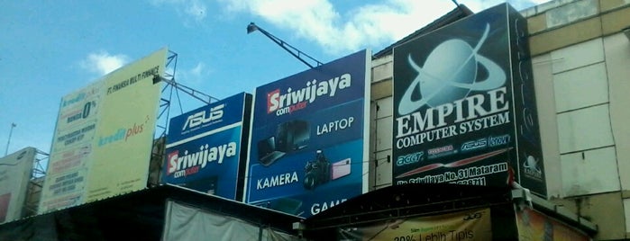 Sriwijaya Computer is one of Market/Shop.