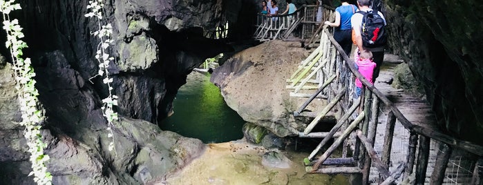 Alle Grotte is one of Ale'nin Beğendiği Mekanlar.