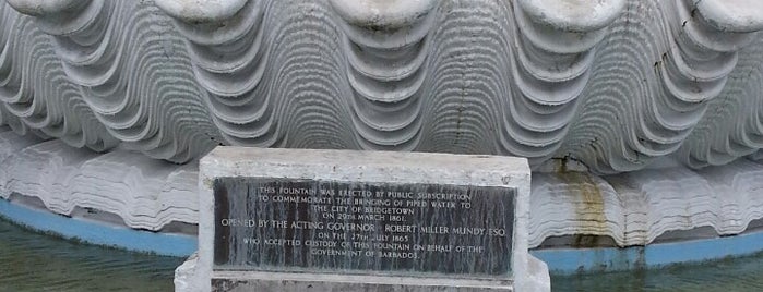 Fountain in Heroes Square is one of Wonders of Barbados.