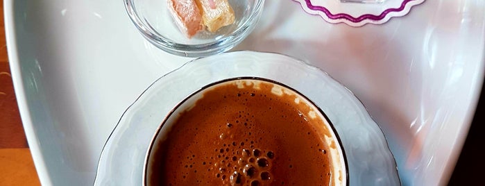 Dünya Kahveleri is one of ANTALYA CAFÉLER 🍩🍰🍮🍚🍥🎂🍵.