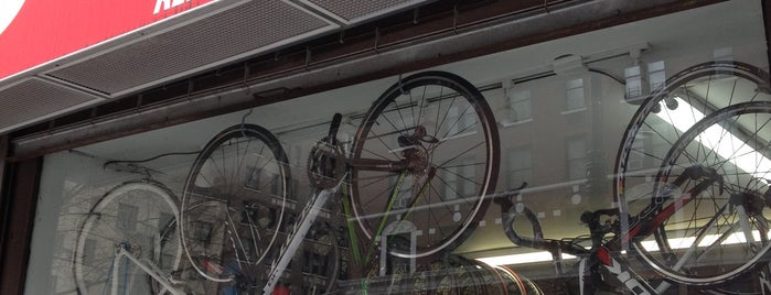 Master Bike Shop is one of Sergiuさんのお気に入りスポット.